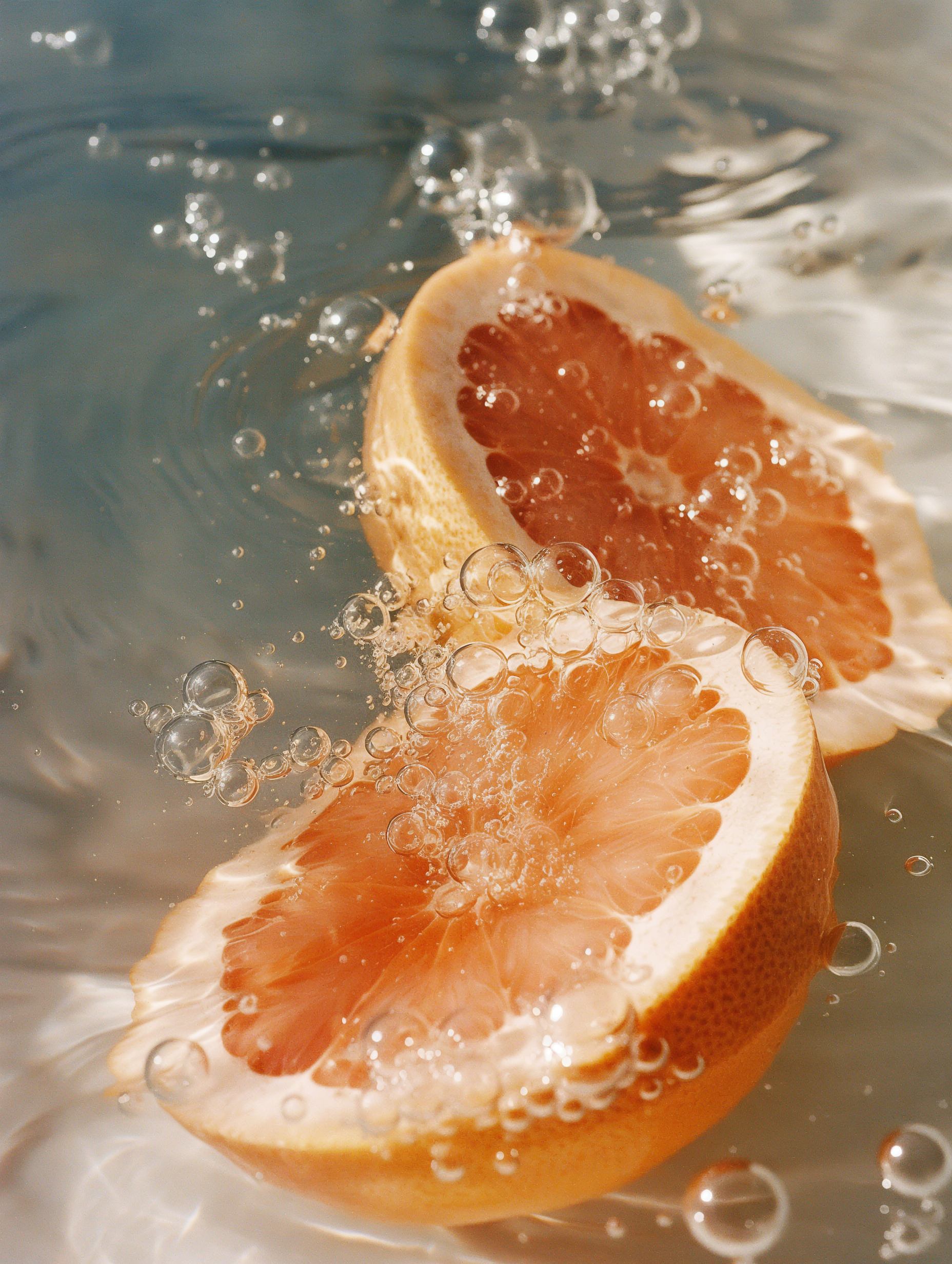 Holding Light Body Scrub